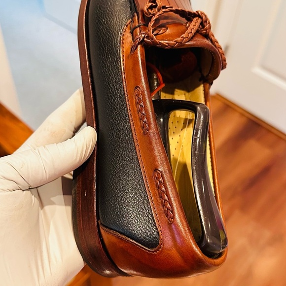 Allen Edmonds Brown and Black Leather Loafers - Picture 9 of 16